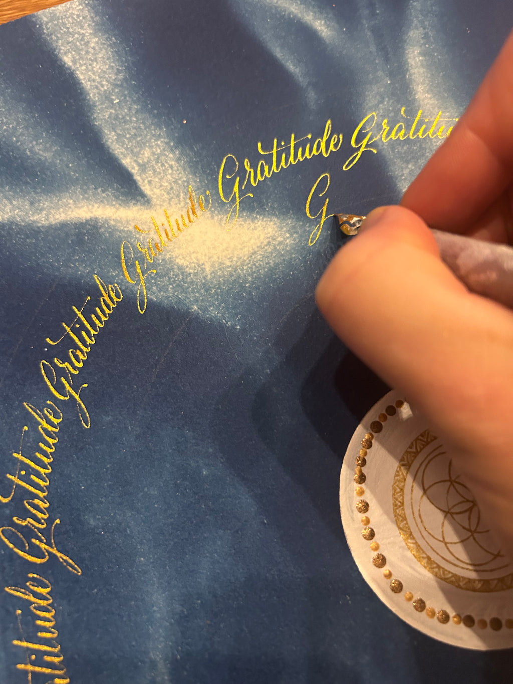 Œuvre d'art originale Gratitude – Cyanotype et calligraphie à l'encre